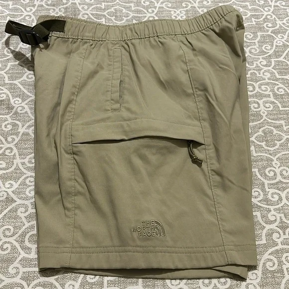 mens the north face shorts sz small new - Picture 1 of 5
